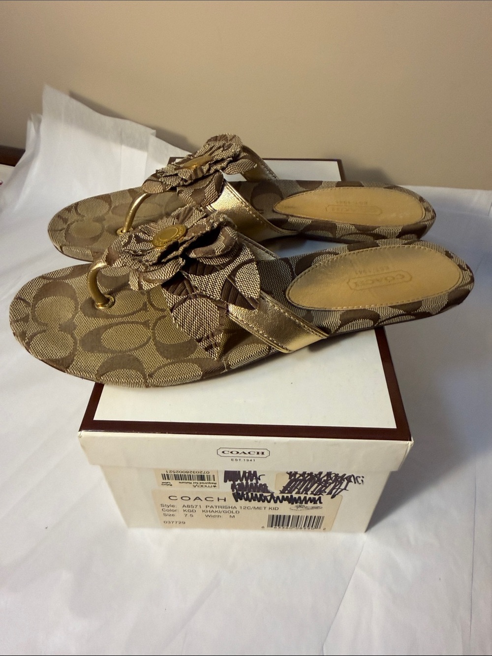 Coach Brown Signature Floral Thong Sandals -406 - Picture 5 of 8